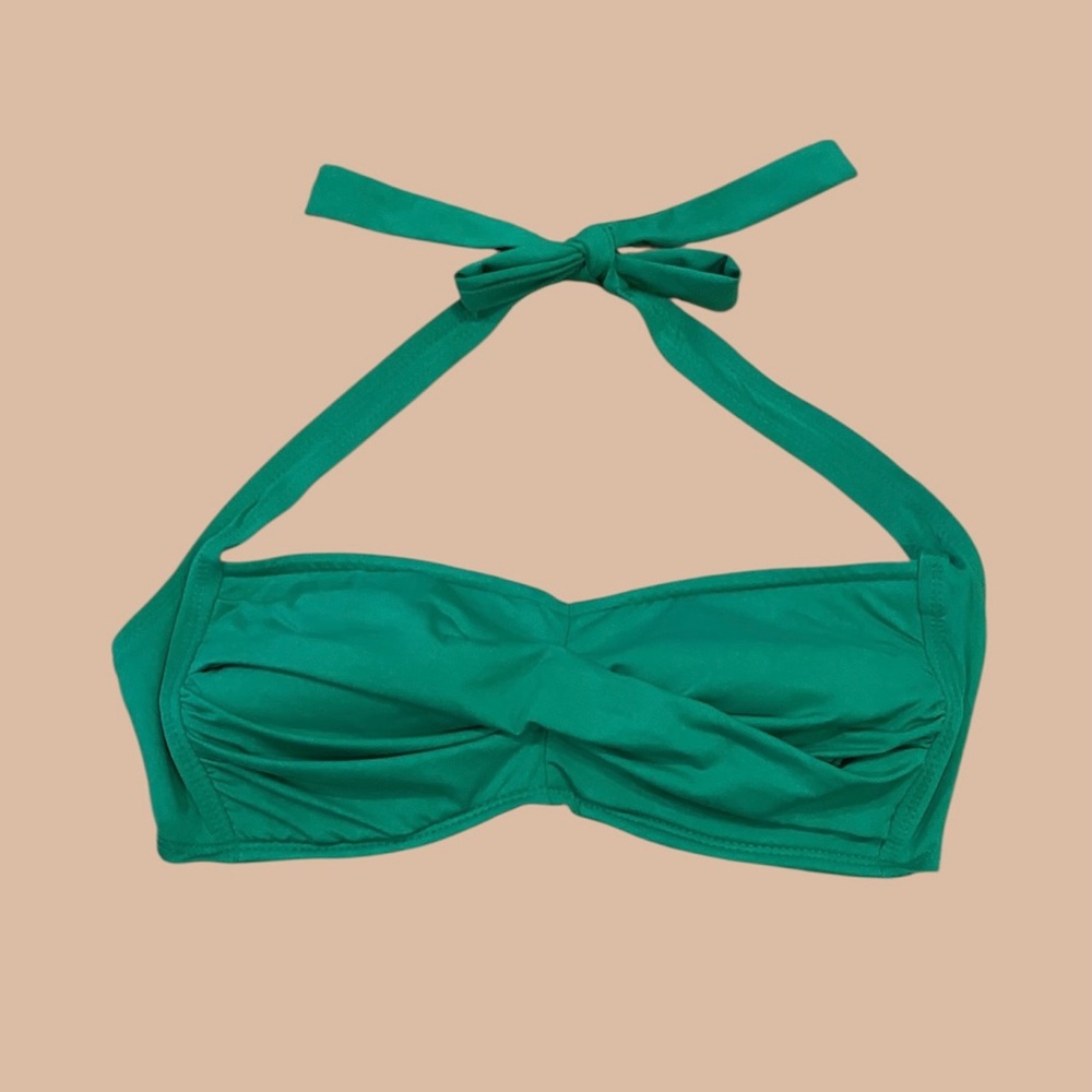 Emerald Green Bikini Top, size Medium 💚